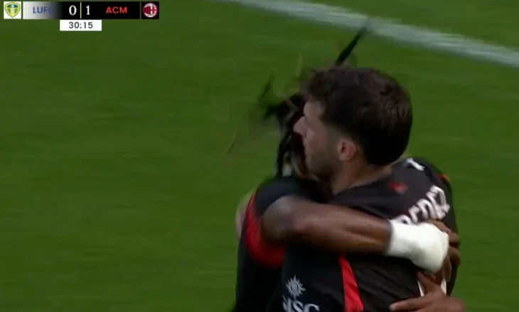 Milan ngec në barazim ndaj Leeds, fitojnë dy ekipet e tjera të Serie A (video)