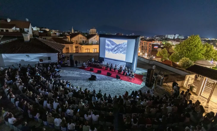 Ministri Çeku: DokuFest, një urë kulturore që lidh Kosovën me botën