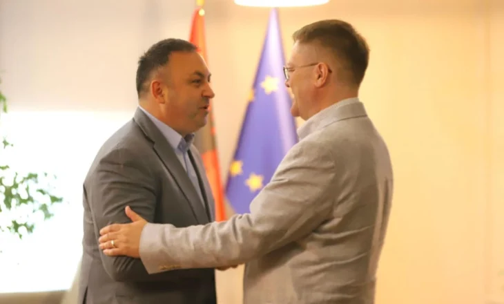 Ministri Hoxha pret në takim ambasadorin e Britanisë në Tiranë: Bashkëpunim mes dy vendeve në fushën e sigurisë