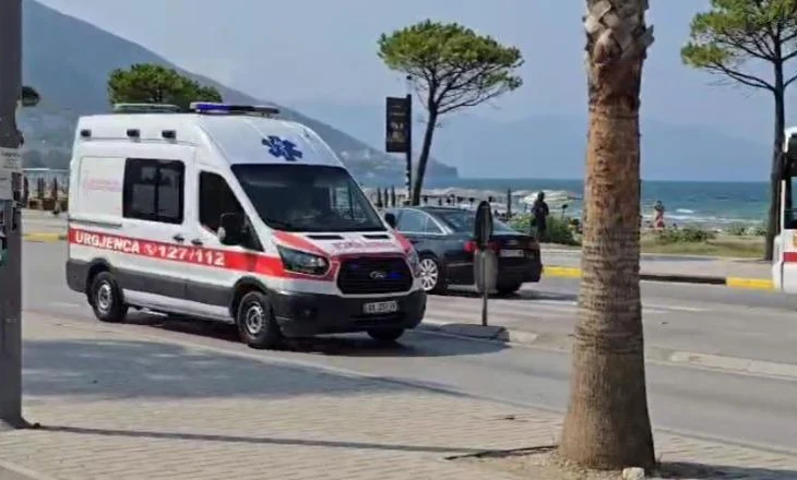 Momente frike në Vlorë, pushuesit shpëtojnë një vajzë nga mbytja, dërgohet në spital