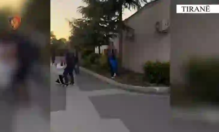 Morën në postë pakon me drogë të ardhur nga SHBA, arrestohen dy të mitur në Vorë