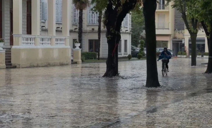 Moti i keq edhe në Shkodër, por stuhia ‘kursen’ problematikat me përmbytjet në kryeqendrën e veriut