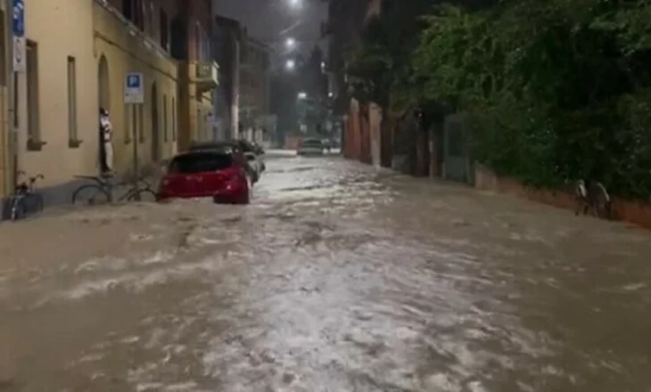 Moti i keq godet sërish Italinë, përmbytje, stuhi dhe alarm në disa rajone