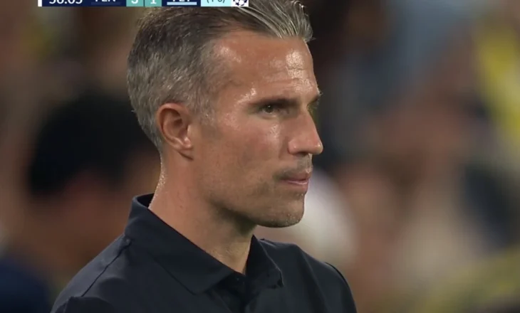 Mourinho lë Robin van Persie jashtë Champions-it, Fenerbahce bën përmbysjen e madhe