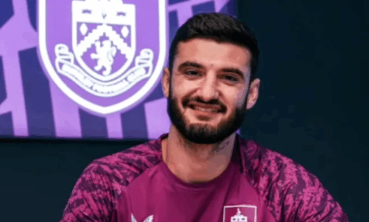 “Mund t’ju them se do jap gjithçka”! Ekipi i Premier League firmos me Armando Brojën, tani është zyrtare