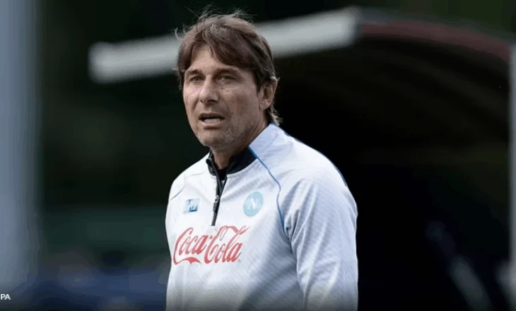 Napoli, mesazhi i Conte: Duhet të flasim pak dhe të përpiqemi të bëjmë ende shumë