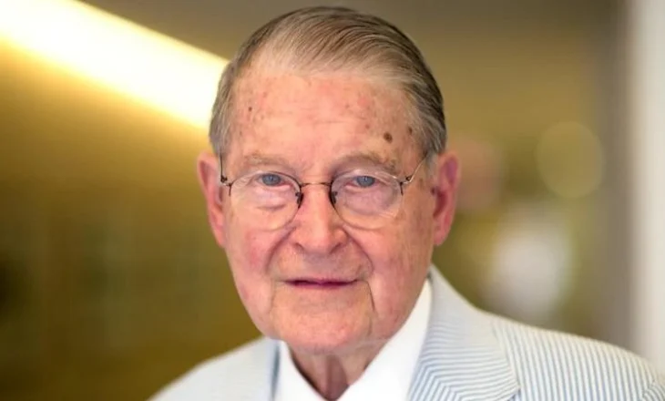 Ndahet nga jeta ish-drejtori i FBI dhe CIA, William Webster