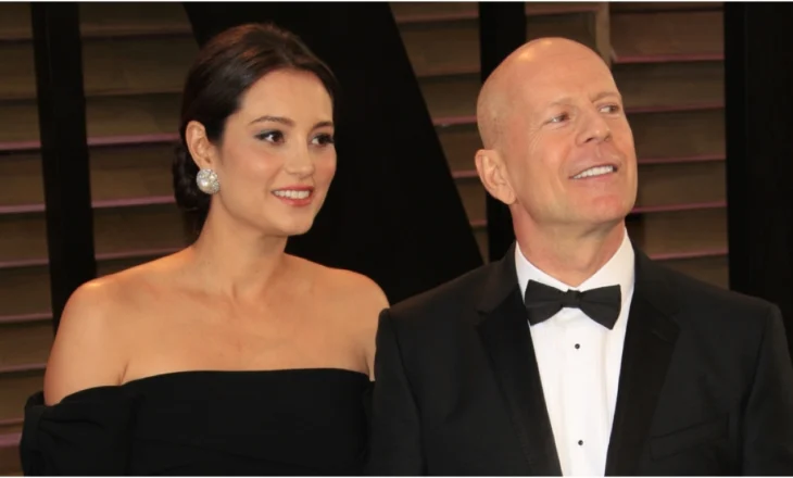 “Ndjeva sikur po mbytesha”/ Emma Heming përshkroi momentin kur mësoi për sëmundjen e Bruce Willis