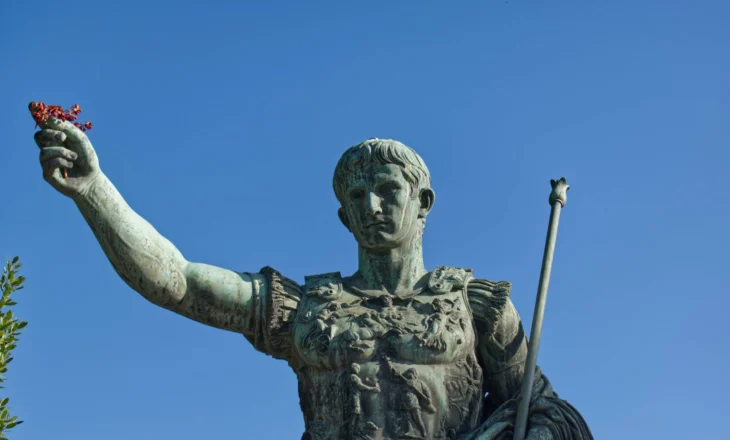 “Nëse ke ndërmend të thyesh ligjin, thyeje vetëm për të marrë pushtetin.”