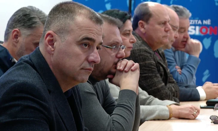 Nga opozita në pushtet! Demokratët që iu bashkuan socialistëve në Vlorë, Deromemaj hapi rrugën e “eksodit blu”