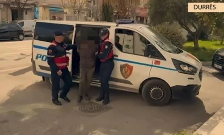 Ngjarje e paprecedentë/ Vëllezërit rrihen mes tyre, njëri nuk ‘kursen’ as nënën, policia i arreston që të dy