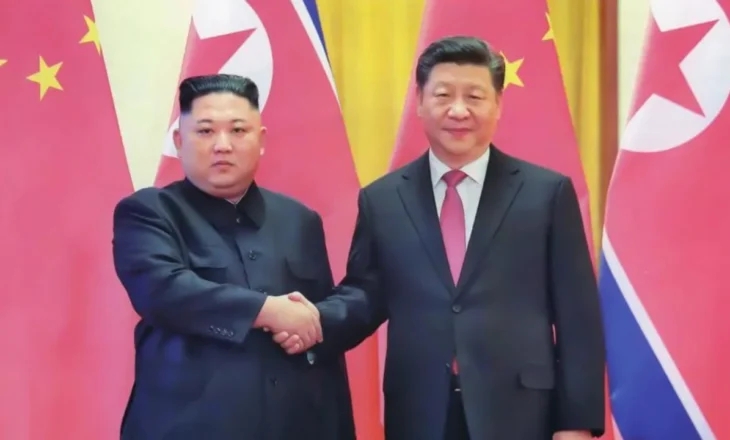 Një pjesëmarrje ‘historike’! Kim Jong Un i Koresë së Veriut do t’i bashkohet Putinit në paradën ushtarake të Kinës