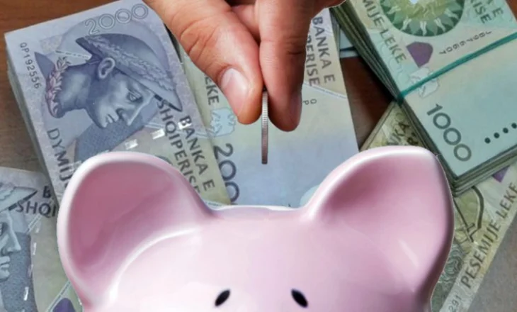 “Nxehen” kursimet në lekë dhe në valutë, rreth 240 milionë euro më shumë në banka në korrik