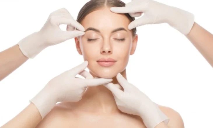 Obsesioni për bukurinë: kujdes nga mashtrimet dhe stresi “Beauty burnout’