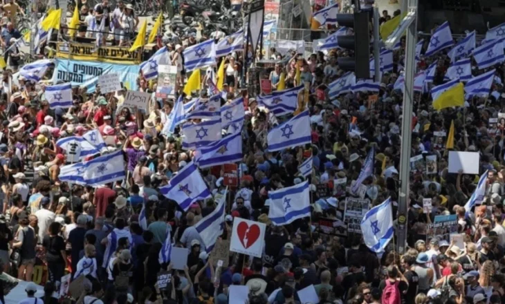 Opozita izraelite thërret për protestë në mbështetje të pengjeve në Gaza, lideri opozitar: E kërkuan familjarët