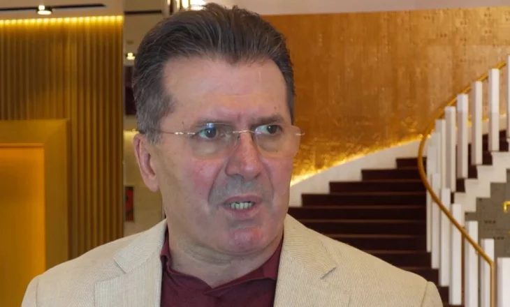 Opozita me tre grupe parlamentare, pas Metës Berisha pritet t’i japë hua deputetë edhe republikanëve, Mediu: Po negociojmë