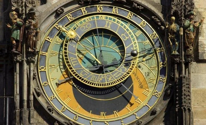 Ora astronomike e vitit 1410, e para e njohur në Europë, si dhe kontributi i arbërorit Gjin Gazulli (1400-1465), në astronomi dhe astrologji në shekullin XV!