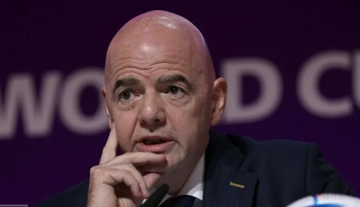 Padi masive kundër FIFA-s nga njëqind mijë lojtarë