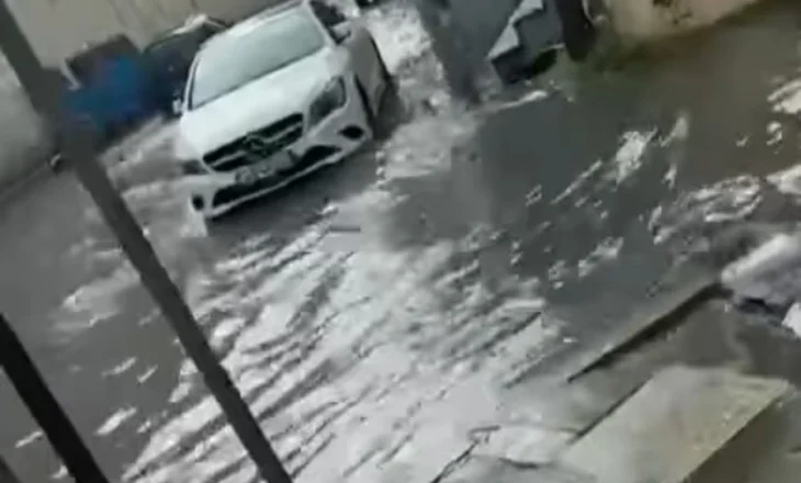 Pak minuta shi, rrugët e kryeqytetit kthehen në “lumenj”