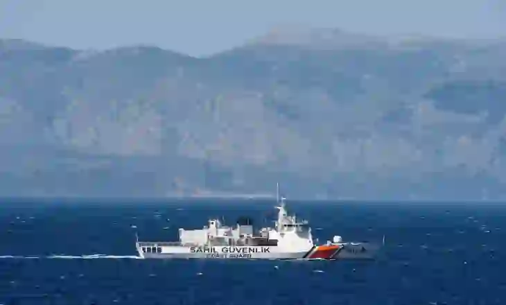 Parqet detare përplasin sërish Greqinë me Turqinë. Athina: Të papranueshme, ilegale!
