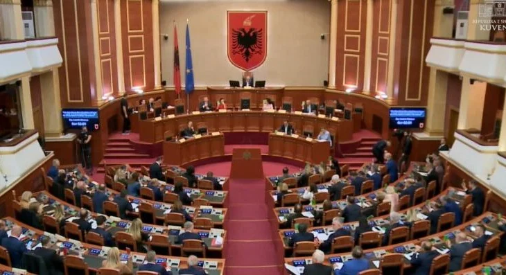 PD, në parlament në 10 shtator, kryesia dhe grupi do të vendosin aksionin politik dhe marrëdhënien me Kuvendin
