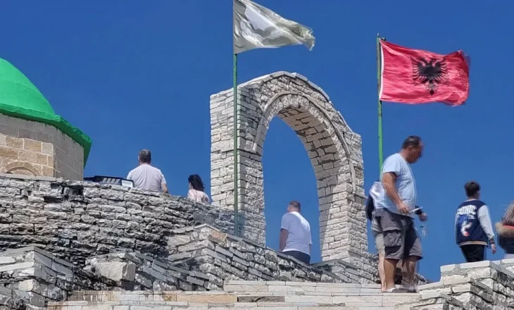 Pelegrinazhi në malin e Tomorit, festa e shenjtë e bektashinjve, Baba Mondi mesazh të gjithë besimtarëve 