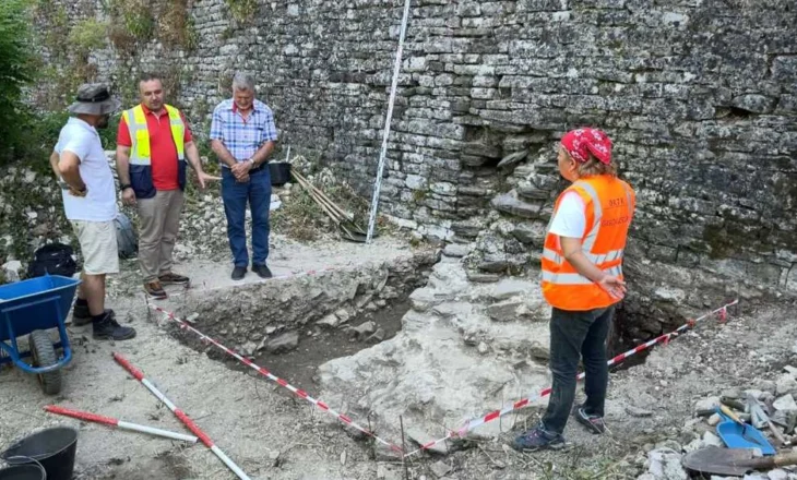 Përfundon ekspedita në kalanë e Gjirokastrës, pasurohet historiku për turistët