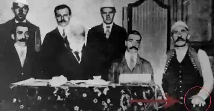 Përse Isa Boletinit i mungonte gishti i mesit në dorën e majtë?