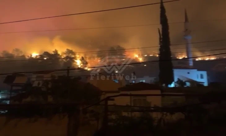 Përshkallëzohet zjarri në Delvinë, i afrohet spitalit! Evakuohen pacientë dhe staf, hiqen dhe bombolat e oksigjenit për të shmangur shpërthimet