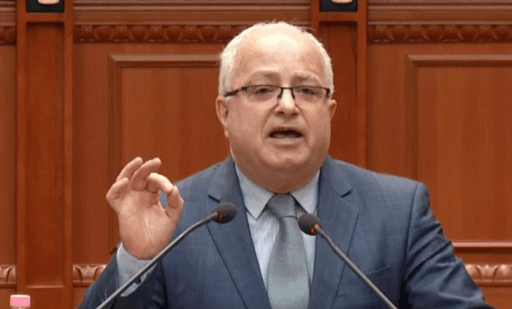 Plas brenda PD-së, Spaho ‘thumbon’ Berishën: Ndryshim lidershipi dhe qasje tjetër politike