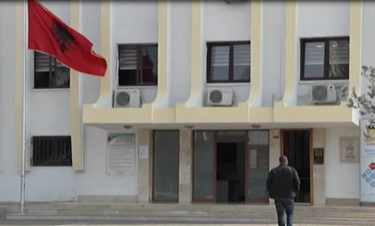 Plehrat vetëm në orare të caktuara, ndryshe gjobë e menjëhershme! Ja bashkia që po ndryshon rregullat