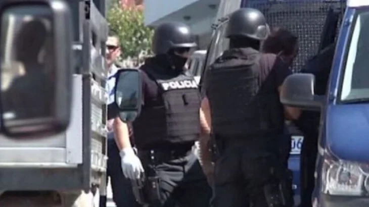 Policia aksion në Shkozet të Durrësit, disa të arrestuar
