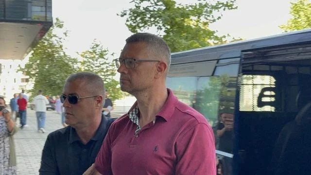 Pranoi fajësinë, Serbia për Popoviç: Vendimi nuk u mor me vullnetin e tij të lirë