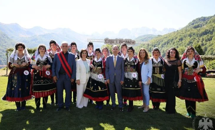 Presidenti Bajram Begaj merr pjesë në festën “Logu i Bjeshkës” në Malësinë e Madhe: Xhubleta, një trashëgimi dhe…