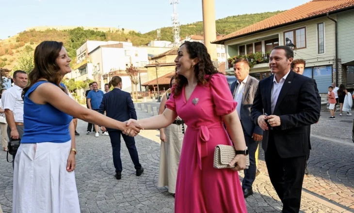 Presidentja Osmani: DokuFest shndërron Prizrenin në kryeqendrën kulturore dhe të ideve të reja
