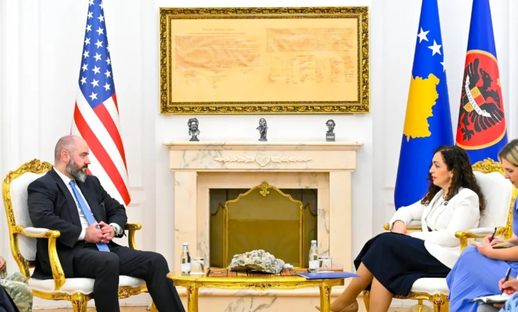 Presidentja Osmani pret zyrtarin amerikan: Bashkëpunimi me SHBA-të, prioritet strategjik