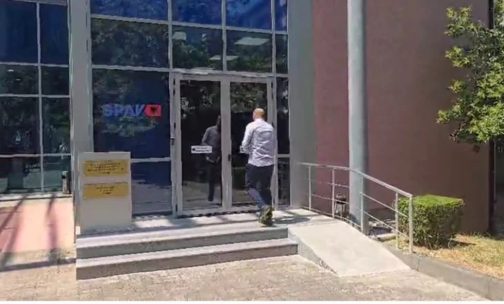 Pretendon se i kanë vjedhur vota, Aulon Kalaja paraqitet në SPAK