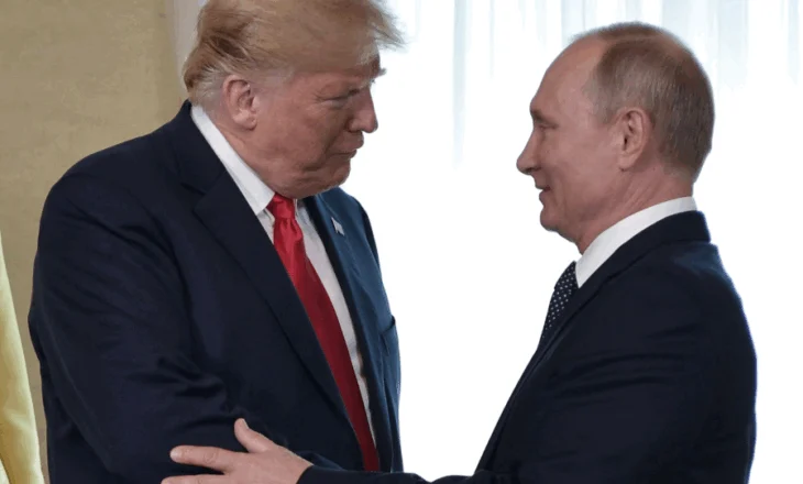 Pritet takimi i Trump me Putin, Kremlini: do ndodhë në ditët në vijim. Zelenski: Dua të ulem me presidenti rus
