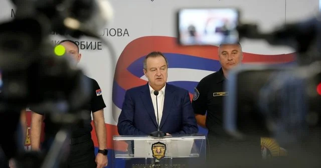 Protestat anti-qeveritare në Serbi/ Daçiç: Mes të ndaluarve gjatë protestave në Serbi ka qytetarë të Kroacisë dhe…