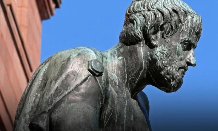 Pse Aristoteli mendonte që të merresh me filozofi është qëllimi final i ekzistencës njerëzore