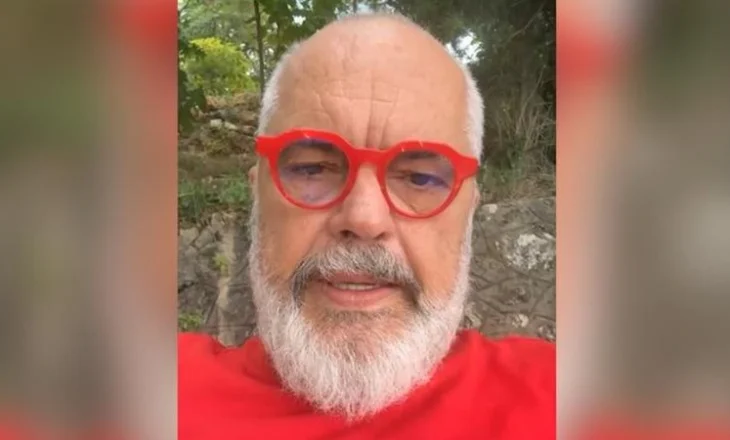 “Pse nuk u shton rrogat zjarrfikësve, apo i ke harxhuar paratë me avionë”/ Rama replika me komentuesit