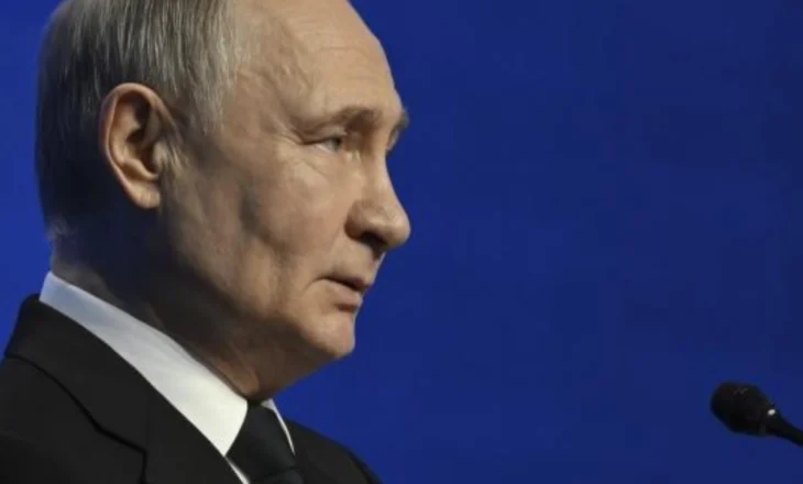 Putin mbledh elitat ruse përpara samitit në Alaskë: Rusia kërkon një “samit botëror”, jo vetëm për Ukrainën