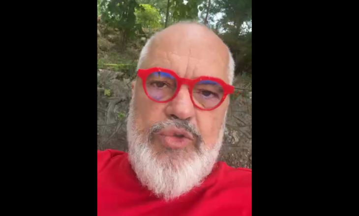 Rama u përgjigjet komentuesve: Kur udhëtoj me familjen përdor gjithmonë klasin ekonomik