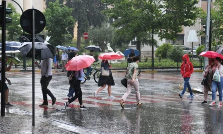 Reshje shiu dhe ulje e lehtë temperaturash! Ja parashikimi i motit për sot