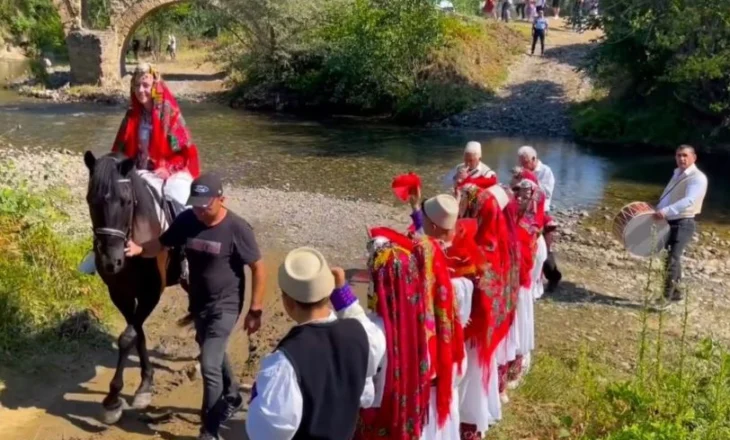 Rikthehet ‘Mokra n’Fest’, festa që ngjall traditën dhe mikpritjen