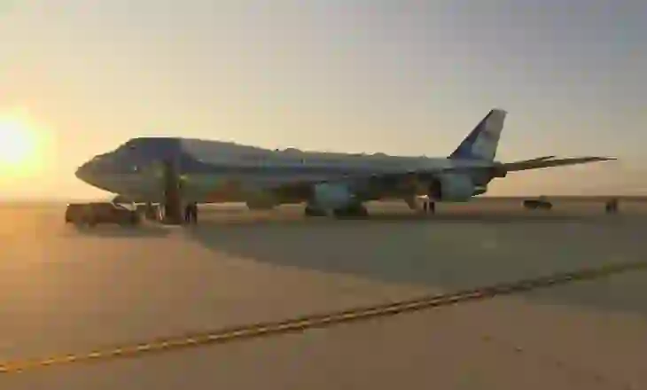 ‘RREZIK I LARTË’, Trump poston mesazhin në Truth Social dhe largohet nga Shtëpia e Bardhë. Avioni presidencial drejt Alaskës