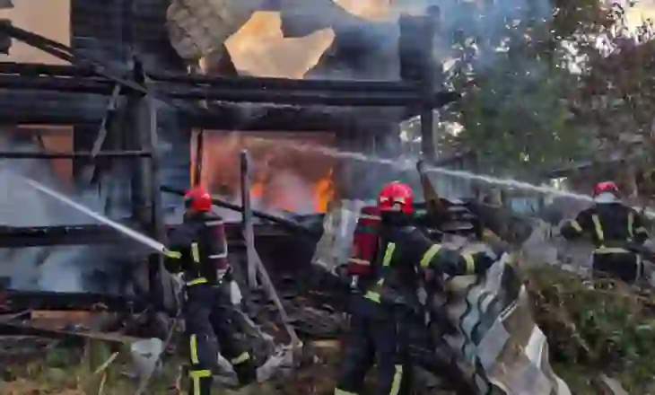 Rusët “shi” dronësh mbi Ukrainë, viktima e shkatërrime nga sulmet e fundit ajrore