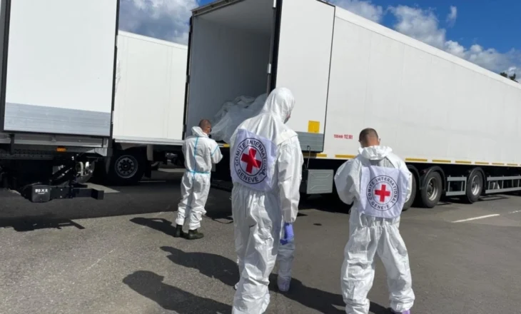 Rusia dhe Ukraina shkëmbejnë trupat e ushtarëve të vrarë, Kievi mori 1 000, Moska 19
