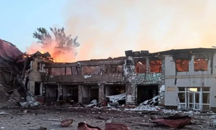 Rusia vijon bombardimet ndaj Ukrainës, një i vdekur dhe 10 të plagosur, mes tyre 2 fëmijë