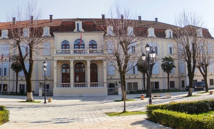 Sallat funerale, jashtë qendrës së qytetit/ Këshilli bashkiak në Shkodër përcakton rregulloren e re